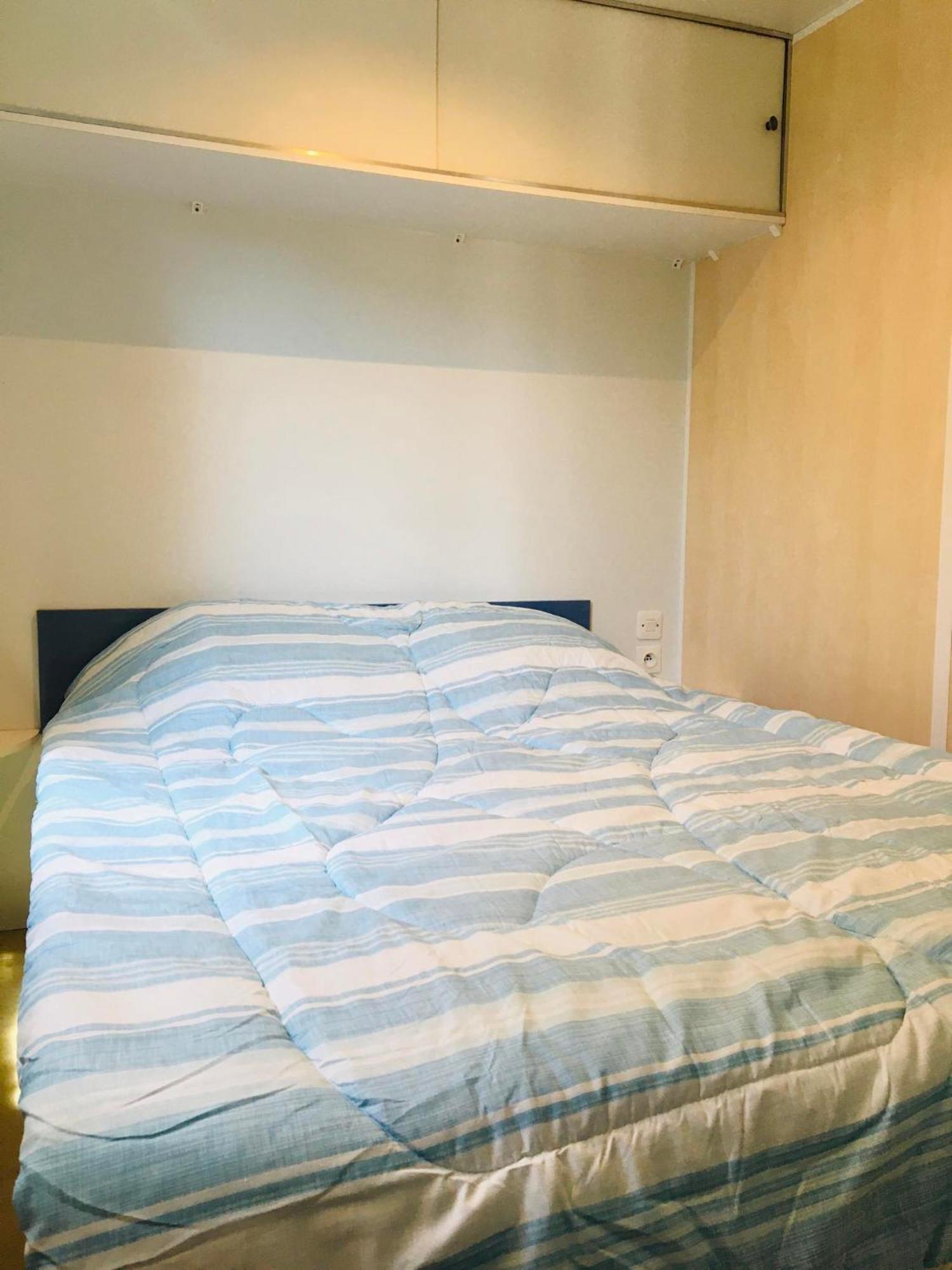 Mobil-Home Avec Grand Jardin Сериньян Экстерьер фото